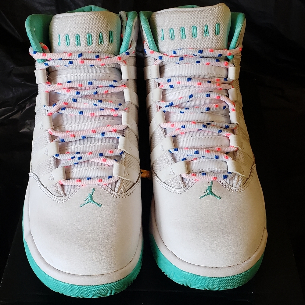 Nike Air Jordan Max Aura (GS)